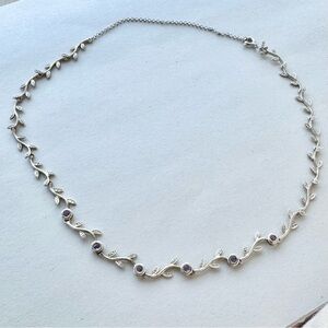 925 Sterling Silver Elegant Leaf Motif Purple Amethyst Gemstone Necklace 18 inch